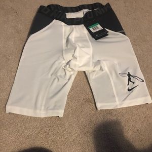 Boys Nike padded sport under shorts